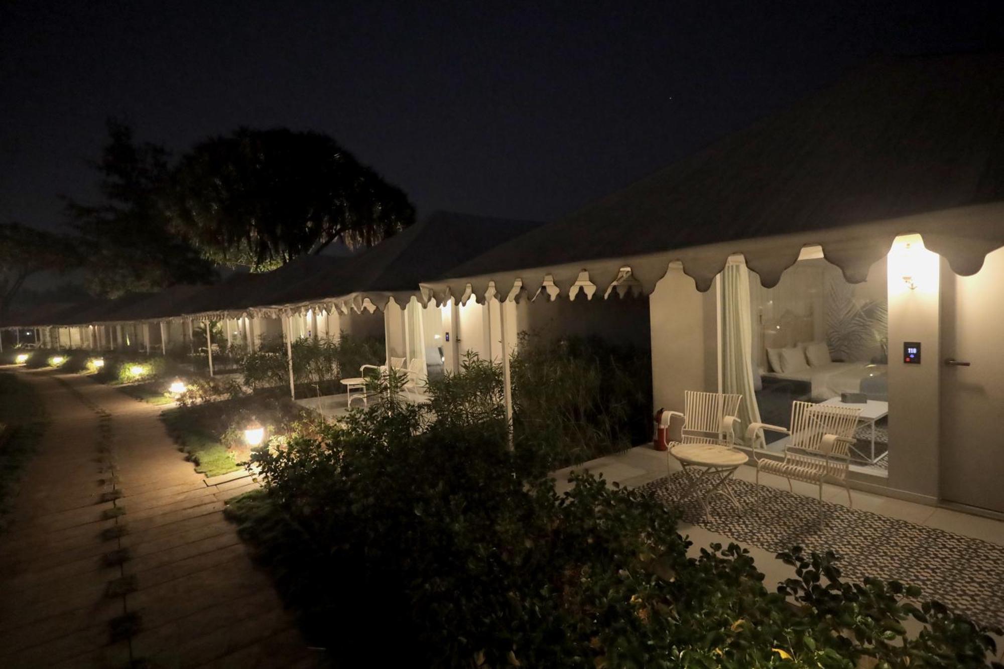 The Fern Seaside Luxurious Tent Resort Daman Ngoại thất bức ảnh