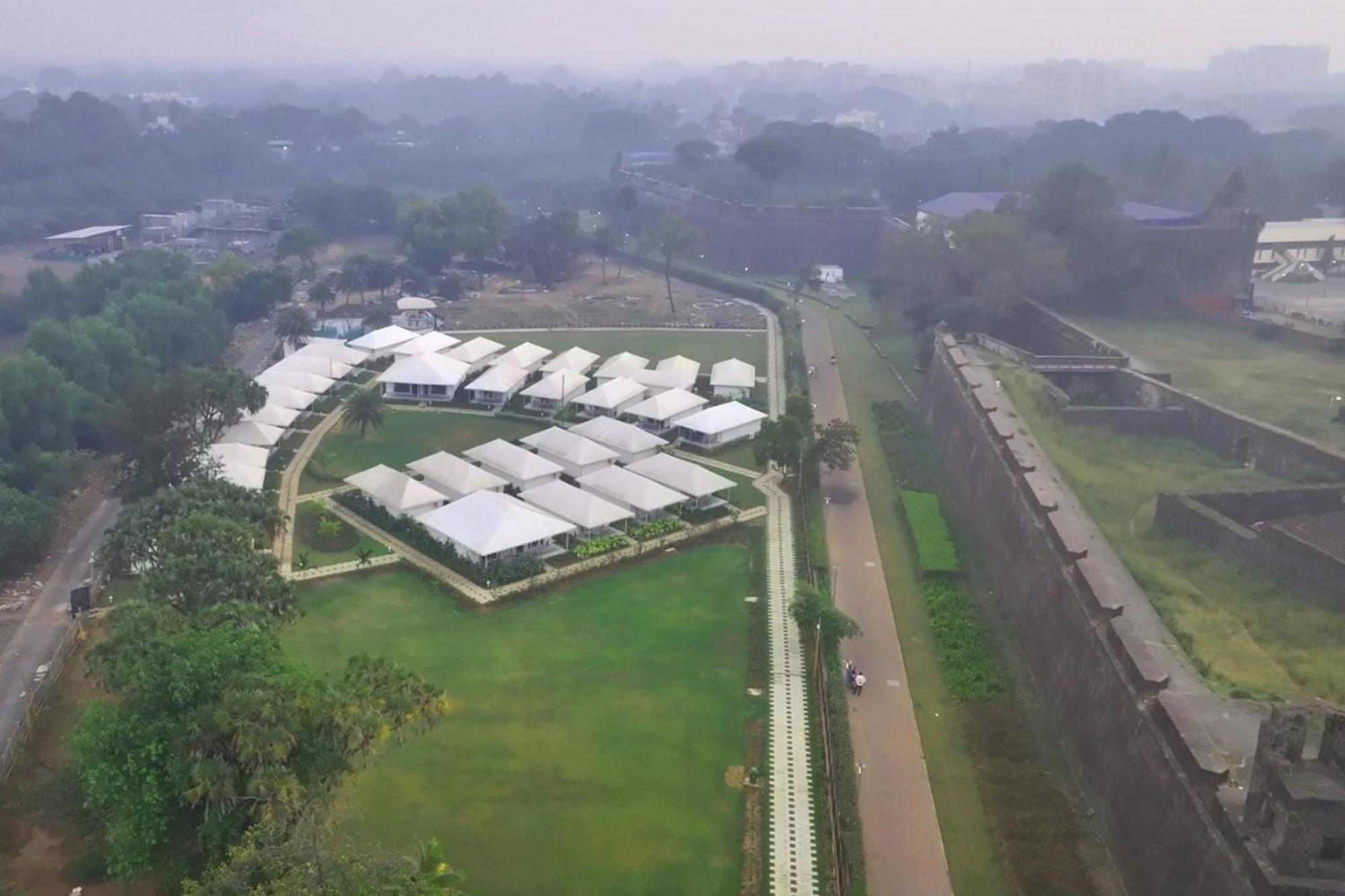 The Fern Seaside Luxurious Tent Resort Daman Ngoại thất bức ảnh